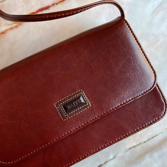 VINTAGE | Baite burgundy mini crossbody bag - Picture 2 of 10